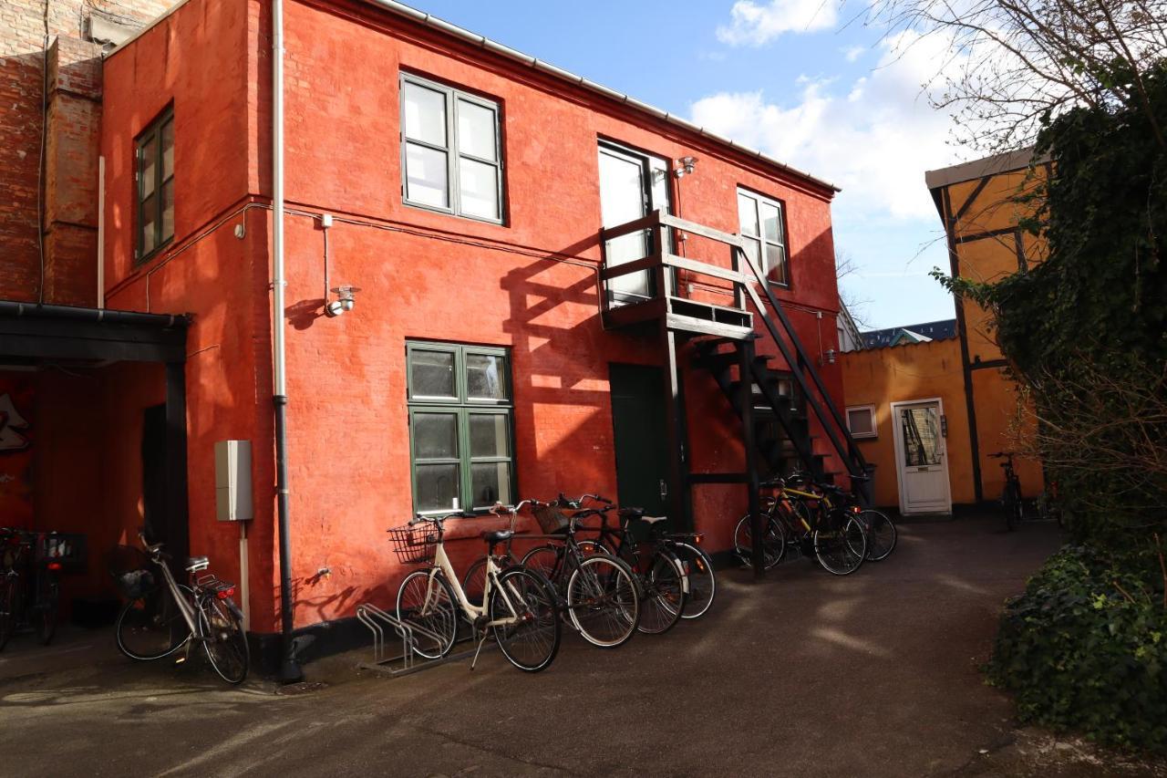 Charming Red Courtyard Apartment Copenaghen Esterno foto